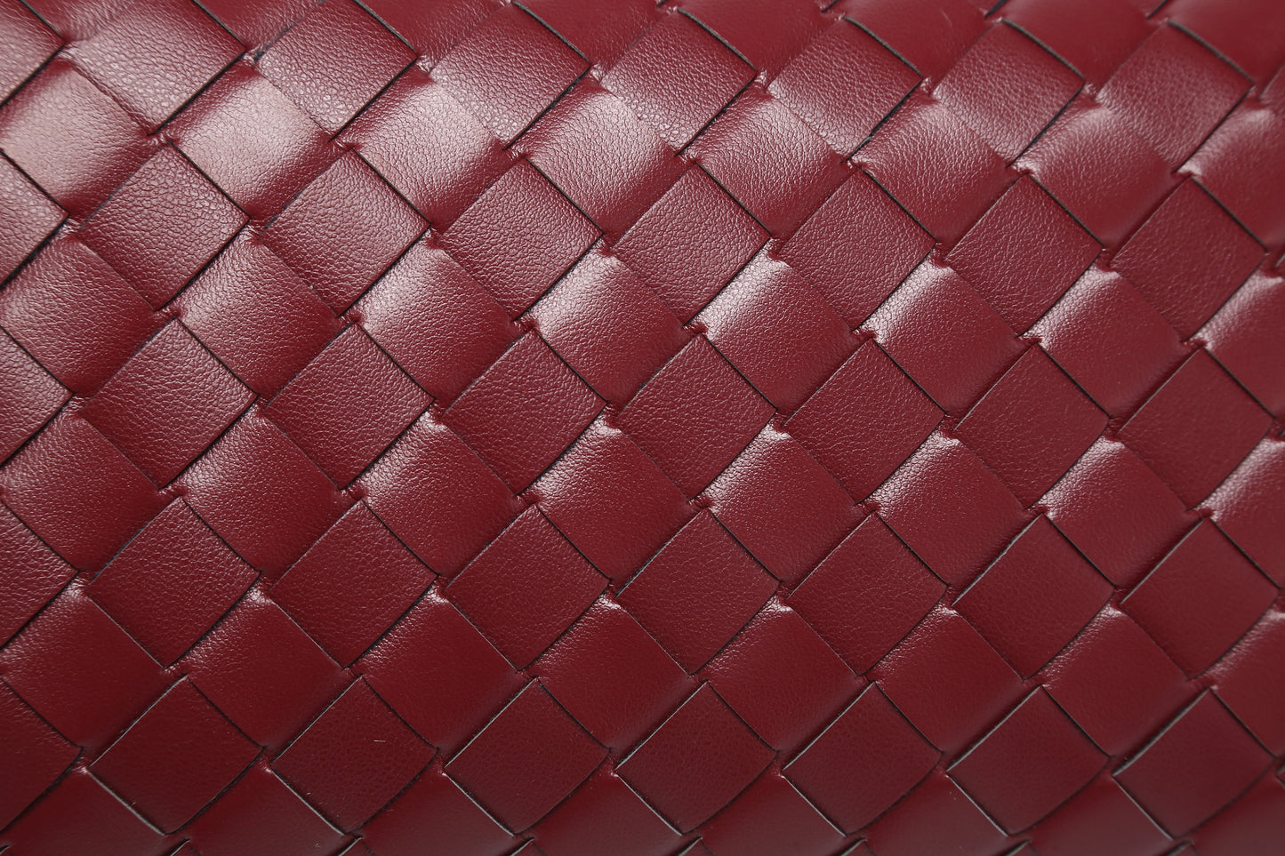 VITTORIA™ | BOLSO DE LUJO ENTRELAZADO CON CIERRE DORADO