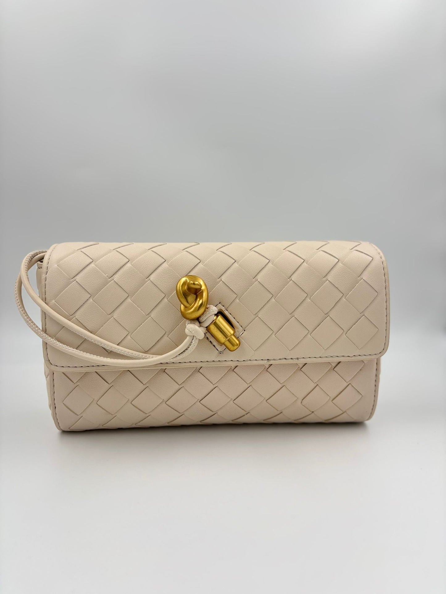 VITTORIA™ | BOLSO DE LUJO ENTRELAZADO CON CIERRE DORADO