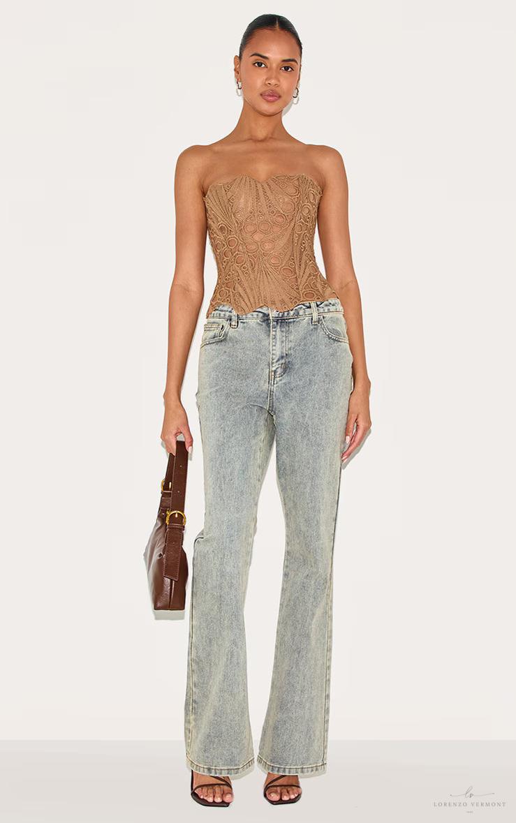 Top Corset Blanco de Encaje Floral – Estilo Elegante y Sexy