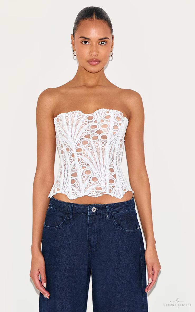 Top Corset Blanco de Encaje Floral – Estilo Elegante y Sexy