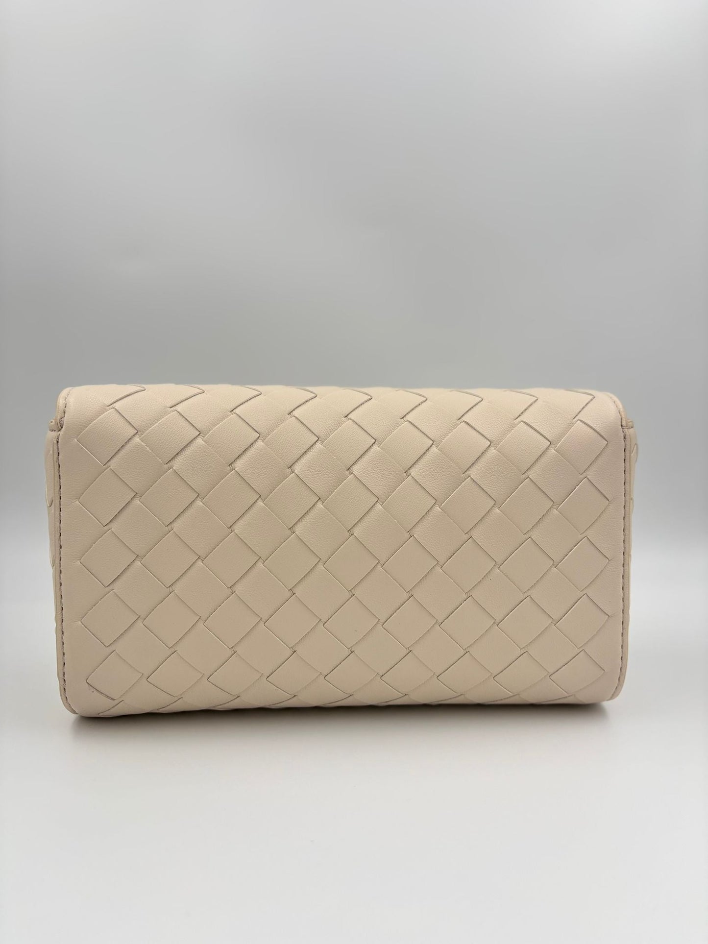 VITTORIA™ | BOLSO DE LUJO ENTRELAZADO CON CIERRE DORADO