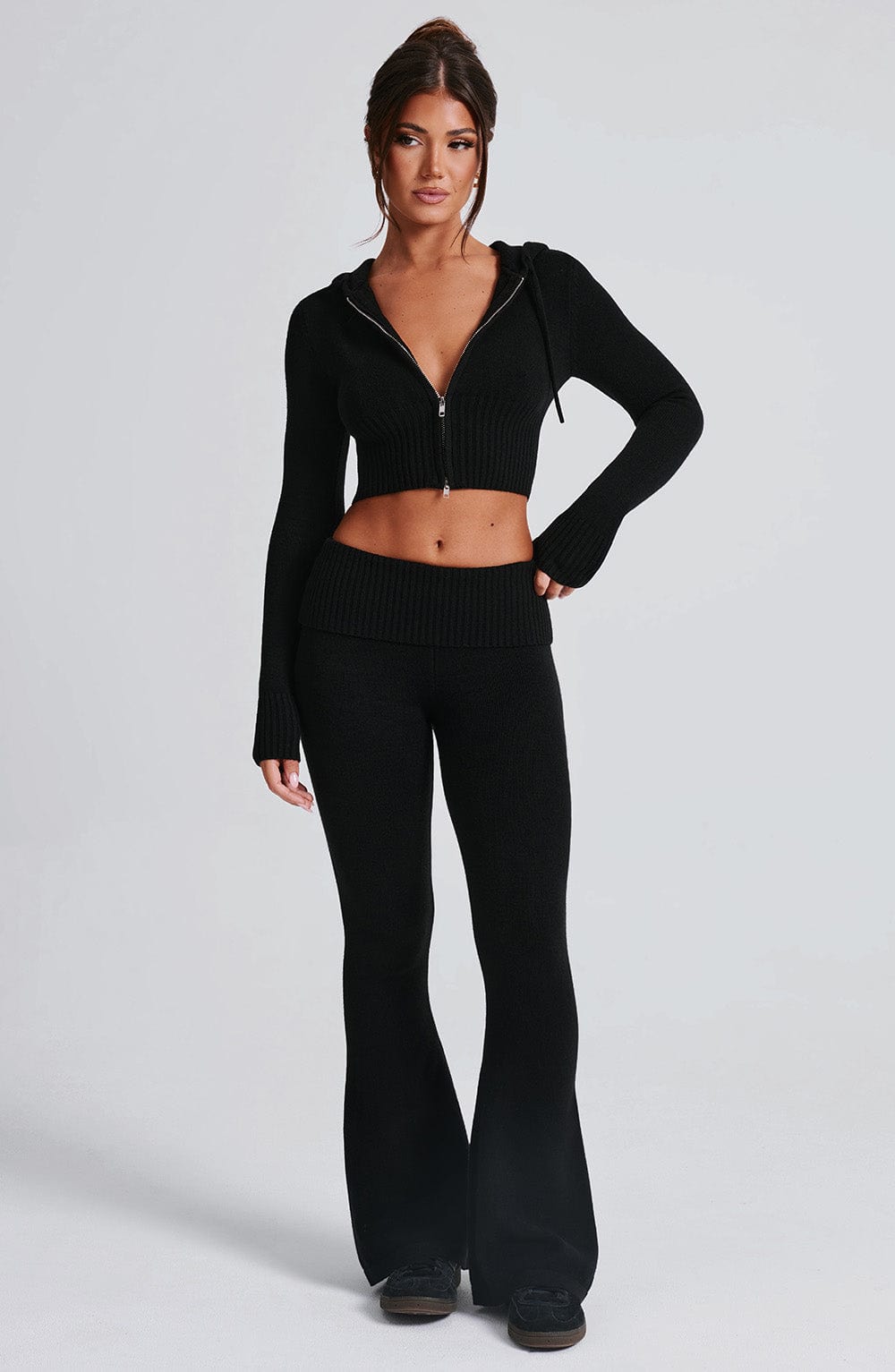 Pantalón Knit Negro de Corte Flare