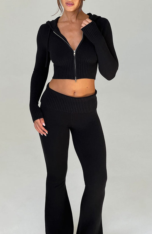 Pantalón Knit Negro de Corte Flare